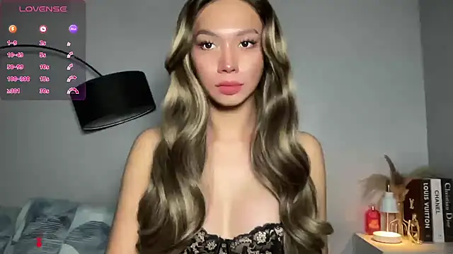 Demi Maddison online show from September 26, 4:22 pm