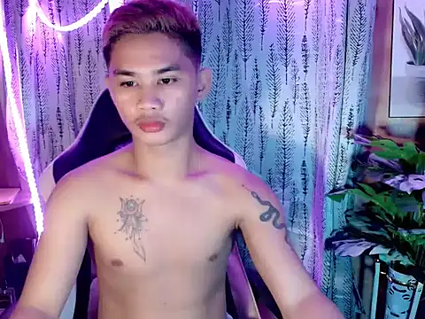 asianhardcock25 online show from October 27, 1:15 pm