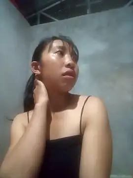 Snapshot of emaame68 chatting on September 20, 1:12 pm emaame68 online show from September 20, 1:12 pm