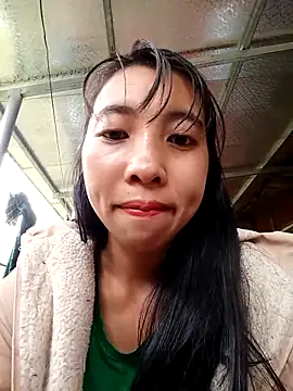 Snapshot of emaame68 chatting on October 1, 1:22 am emaame68 online show from October 1, 1:22 am