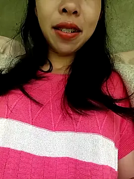 Snapshot of emaame68 chatting on October 7, 1:03 am emaame68 online show from October 7, 1:03 am