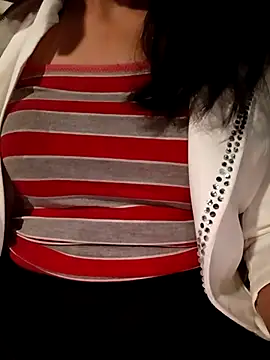 Snapshot of emaame68 chatting on October 11, 2:15 pm emaame68 online show from October 11, 2:15 pm