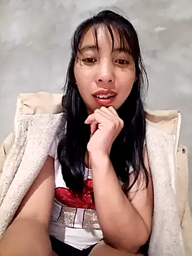 Snapshot of emaame68 chatting on October 26, 2:34 pm emaame68 online show from October 26, 2:34 pm