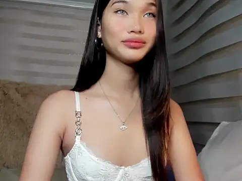 Snapshot of universal_slutt chatting on September 21, 4:19 pm universal slutt online show from September 21, 4:19 pm