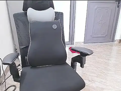 Shulee21 online show from October 18, 2:25 am