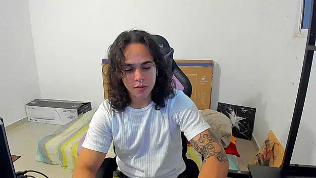 Maximiliano scoott   online show from October 26, 4:40 am