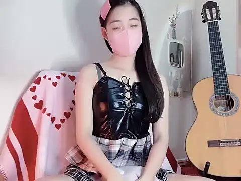 Snapshot of _KiuAnh_22 chatting on February 4, 3:12 am KiuAnh 22 online show from February 4, 3:12 am