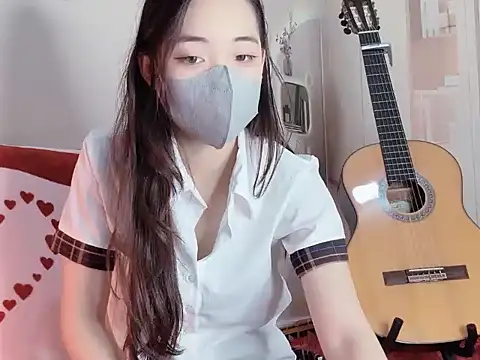 Snapshot of _KiuAnh_22 chatting on February 6, 3:11 am KiuAnh 22 online show from February 6, 3:11 am