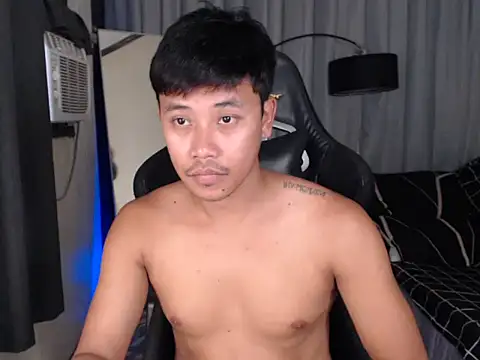 alexsuckable01 online show from March 12, 5:46 am