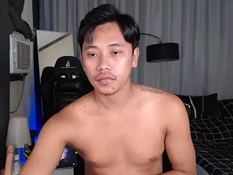 alexsuckable01 online show from May 18, 4:07 am