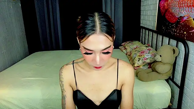 TRANSGODDESSA online show from October 6, 8:06 pm