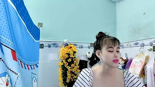 emgaixinhngoan online show from September 30, 3:39 pm