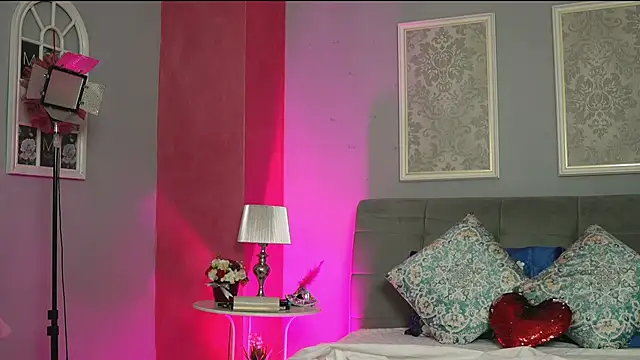 ScarletVex online show from May 19, 2:45 pm