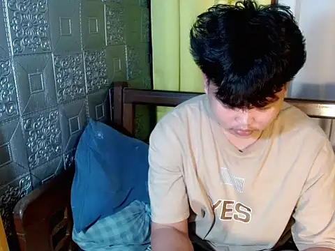 Snapshot of Reynelcock chatting on October 18, 7:25 pm Reynelcock online show from October 18, 7:25 pm