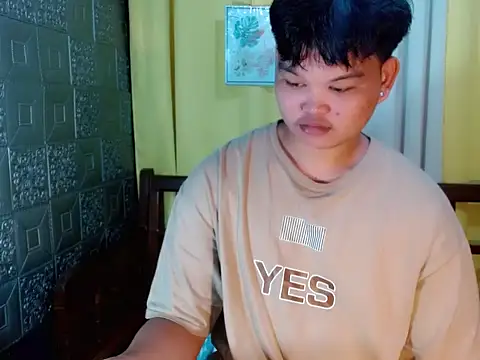 Snapshot of Reynelcock chatting on October 29, 10:55 pm Reynelcock online show from October 29, 10:55 pm