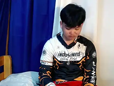 Snapshot of Reynelcock chatting on November 2, 4:15 am Reynelcock online show from November 2, 4:15 am