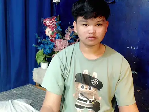 Reynelcock online show from February 28, 4:52 pm