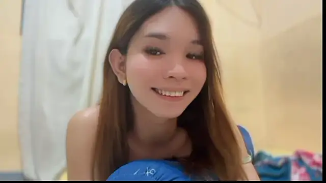 Snapshot of Daddiesgirlrianne69 chatting on April 22, 12:28 pm Daddiesgirlrianne69 online show from April 22, 12:28 pm