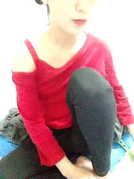 Snapshot of Kembong01 chatting on November 3, 12:46 am Kembong01 online show from November 3, 12:46 am