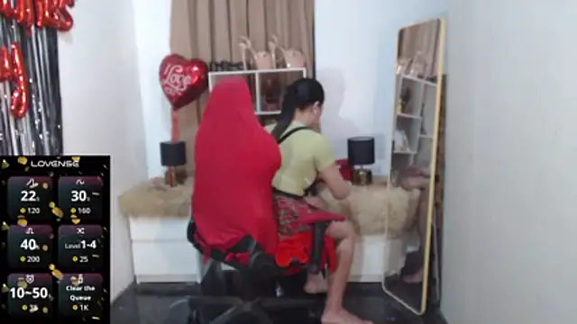 RebeccaTs online show from February 14, 10:12 am