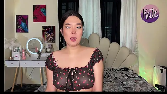 Snapshot of KateMadness chatting on March 6, 1:13 am KateMadness online show from March 6, 1:13 am