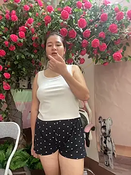 Snapshot of Bollozzy_89 chatting on October 7, 4:09 am Bollozzy 89 online show from October 7, 4:09 am