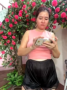 Snapshot of Bollozzy_89 chatting on October 10, 4:55 am Bollozzy 89 online show from October 10, 4:55 am