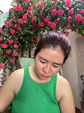 Snapshot of Bollozzy_89 chatting on October 11, 5:17 am Bollozzy 89 online show from October 11, 5:17 am