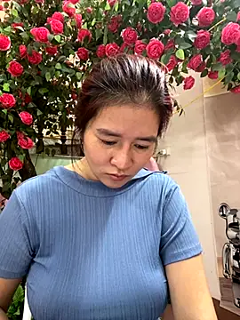 Snapshot of Bollozzy_89 chatting on October 22, 4:35 am Bollozzy 89 online show from October 22, 4:35 am