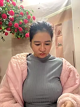 Snapshot of Bollozzy_89 chatting on November 2, 4:59 am Bollozzy 89 online show from November 2, 4:59 am