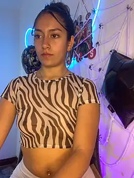 Snapshot of Alaska_euphoria chatting on October 15, 7:25 pm Alaska euphoria online show from October 15, 7:25 pm