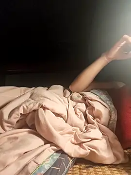 Du-Uyen online show from November 15, 1:36 am