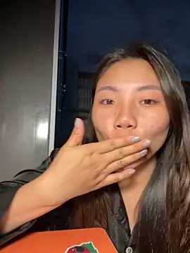 D2sweet online show from October 31, 1:01 pm