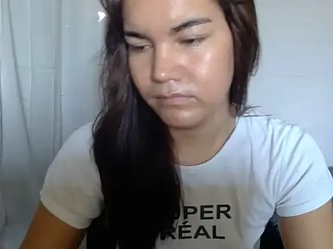 Enchantress Magdalena online show from April 27, 3:59 am