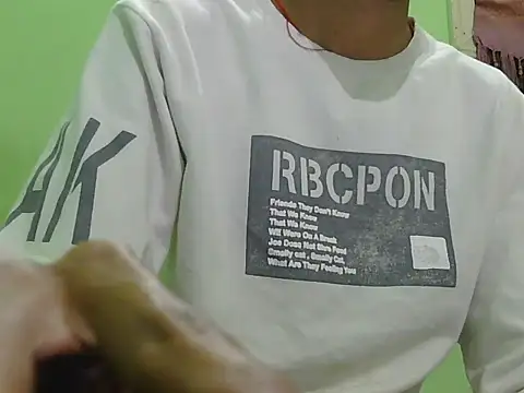 Snapshot of rockyy23boy chatting on October 29, 3:31 am rockyy23boy online show from October 29, 3:31 am