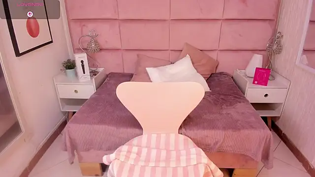 Janah Myers online show from October 1, 12:44 pm