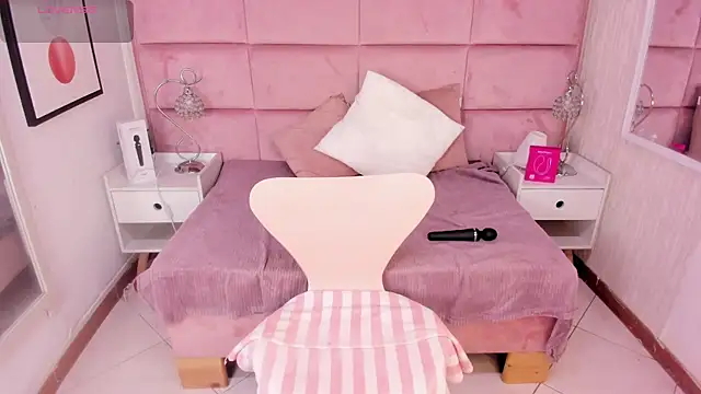 Janah Myers online show from October 14, 1:12 pm