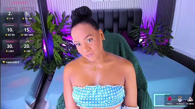 Snapshot of AriebonyBrooke chatting on October 6, 11:40 am AriebonyBrooke online show from October 6, 11:40 am