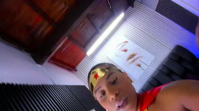 Snapshot of AriebonyBrooke chatting on October 31, 11:44 am AriebonyBrooke online show from October 31, 11:44 am