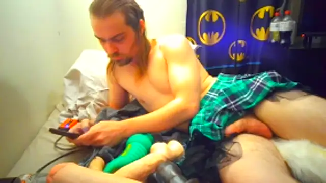 Snapshot of Johnnytailplug chatting on November 22, 5:39 am Johnnytailplug online show from November 22, 5:39 am