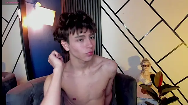 Snapshot of Christopher_77 chatting on October 7, 2:03 pm Christopher 77 online show from October 7, 2:03 pm