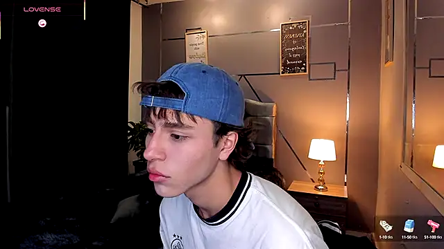 Snapshot of Christopher_77 chatting on October 8, 12:36 pm Christopher 77 online show from October 8, 12:36 pm