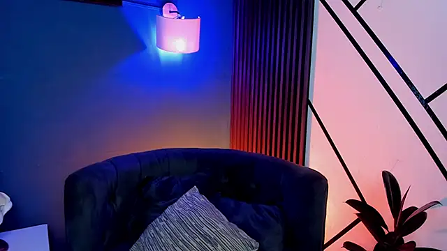 Snapshot of Christopher_77 chatting on October 14, 3:40 am Christopher 77 online show from October 14, 3:40 am