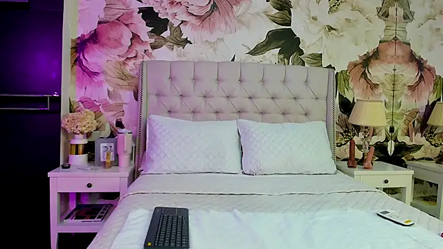 MaddyMay  online show from October 4, 8:51 pm