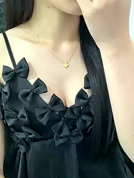 JennyQueen18 online show from December 5, 3:30 pm