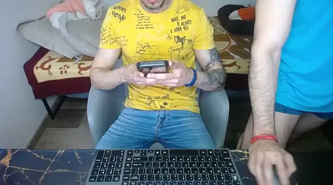 Snapshot of bossking017 chatting on March 22, 1:08 pm bossking017 online show from March 22, 1:08 pm