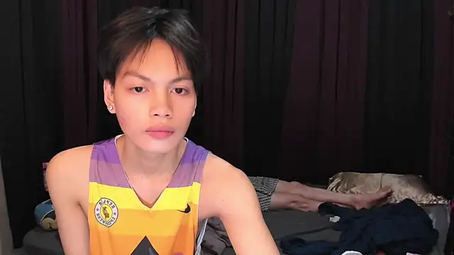 Snapshot of hotfreshdior chatting on February 20, 3:12 pm hotfreshdior online show from February 20, 3:12 pm