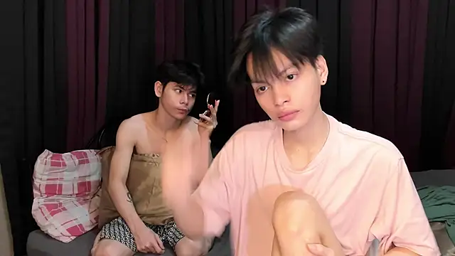 Snapshot of hotfreshdior chatting on April 6, 6:53 pm hotfreshdior online show from April 6, 6:53 pm