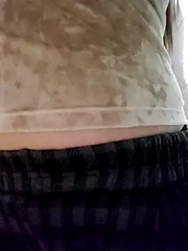 daisylouis online show from March 6, 1:51 pm