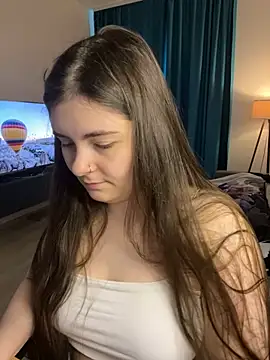 Lovely Waifu online show from May 5, 11:18 am